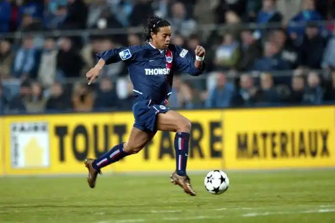 而且还预示 而且还预示